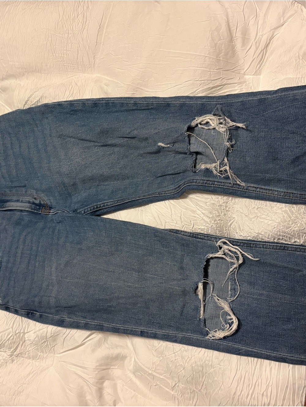 Abercrombie & Fitch Women's Distressed Dark Blue Skinny Jeans